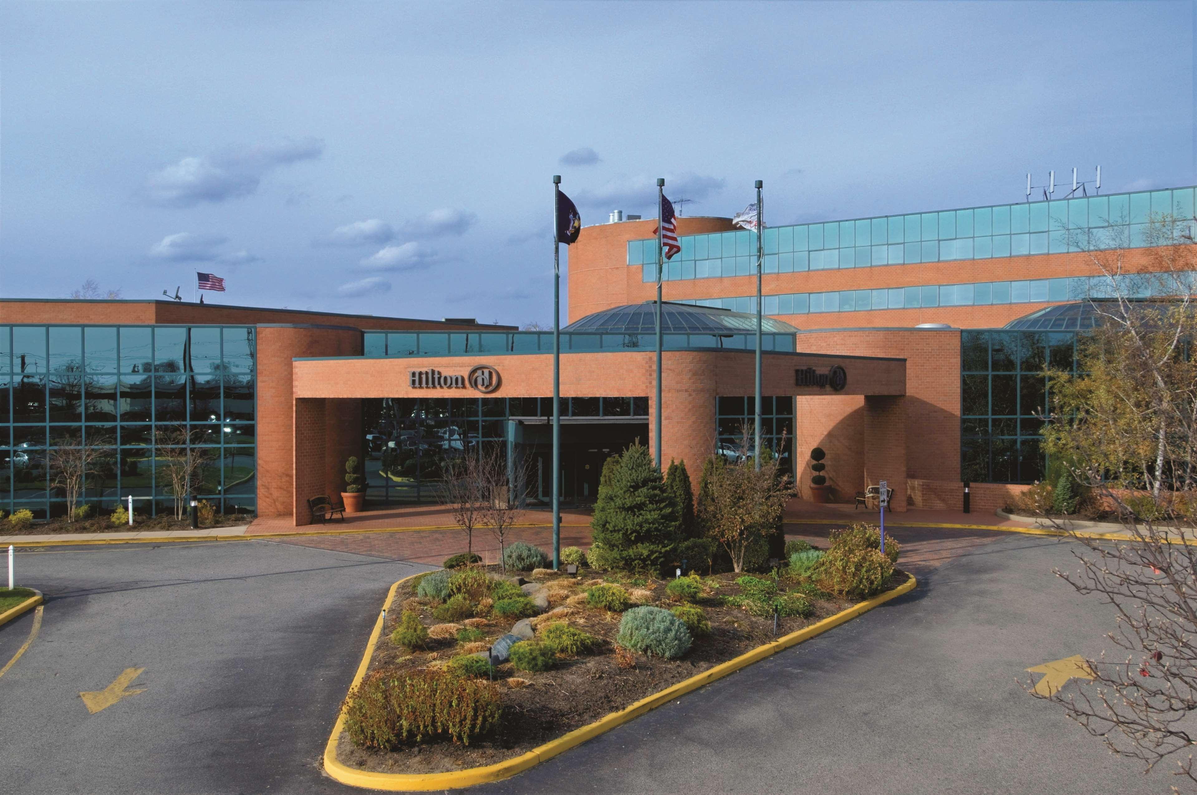 מלון מלוויל Hilton Long Island/Huntington מראה חיצוני תמונה