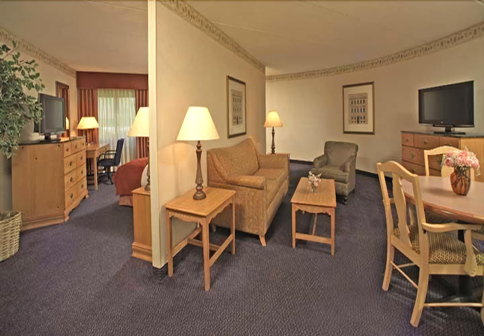 מלון מלוויל Hilton Long Island/Huntington חדר תמונה