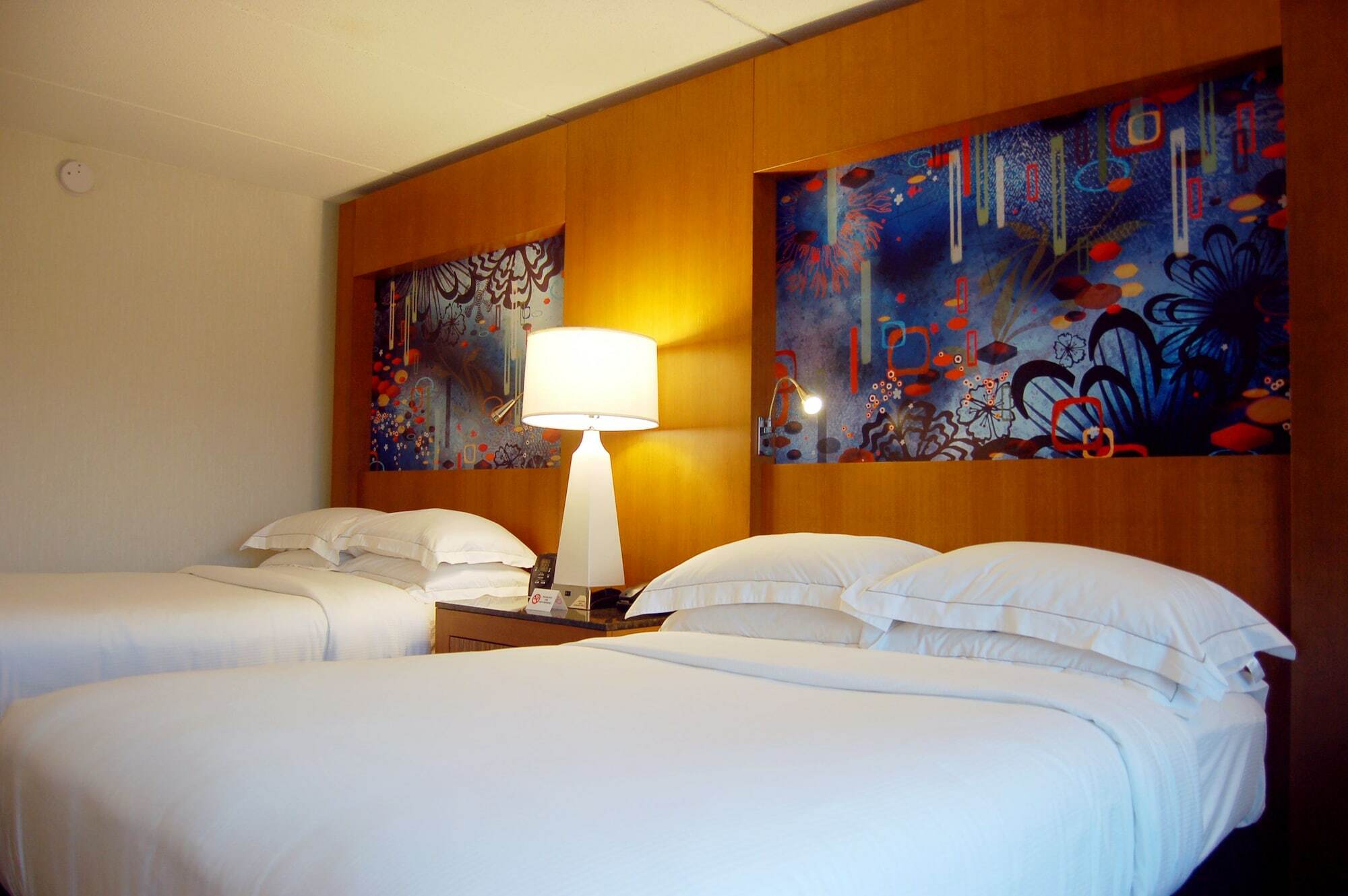 מלון מלוויל Hilton Long Island/Huntington מראה חיצוני תמונה